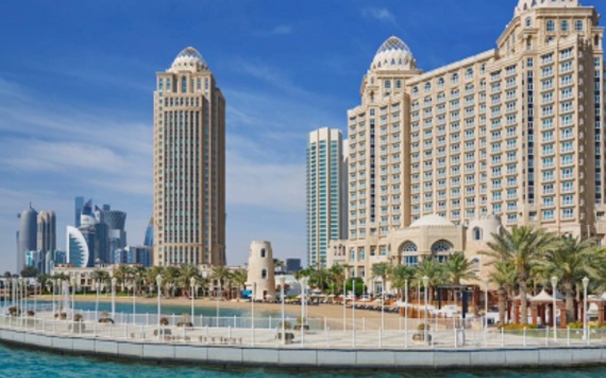 ABB: El hotel Four Seasons de Qatar se  somete a una actualización energética  inteligente 