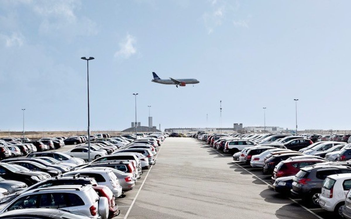 La tecnología de ABB ayuda al aeropuerto de Copenhague a convertirse en el mayor centro de carga de vehículos eléctricos de Dinamarca