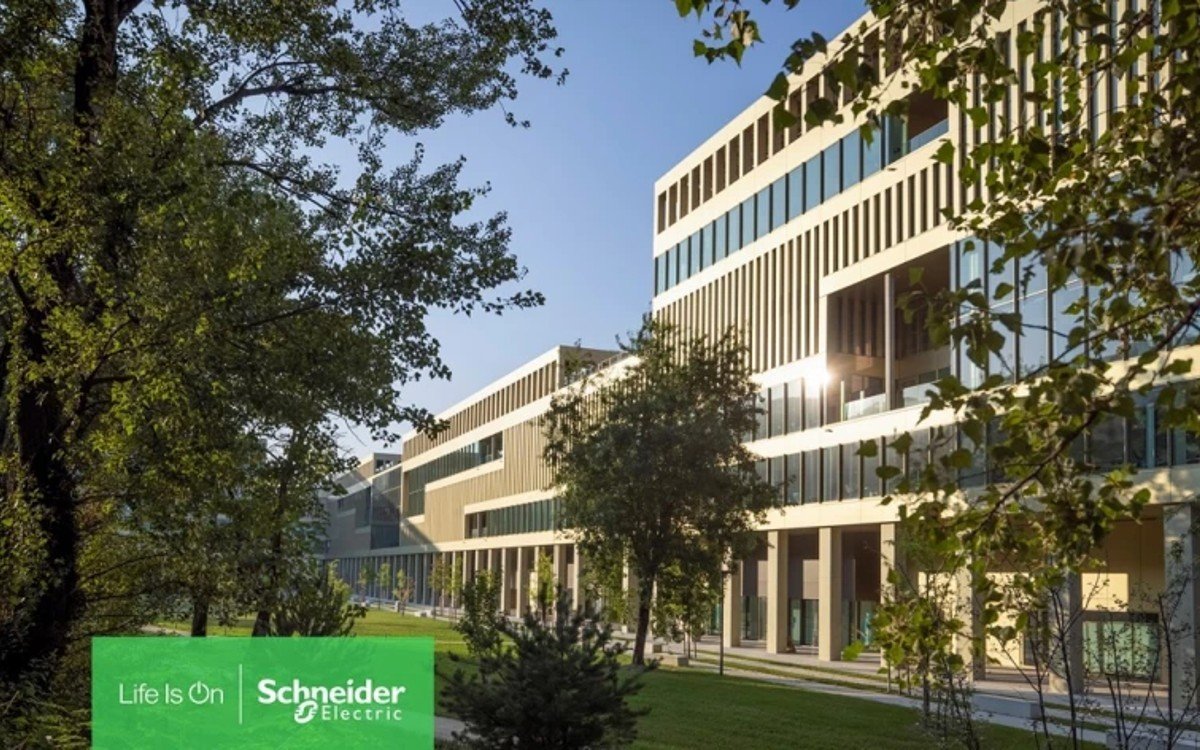 Schneider Electric presenta una solución para reducir los riesgos en edificios inteligentes