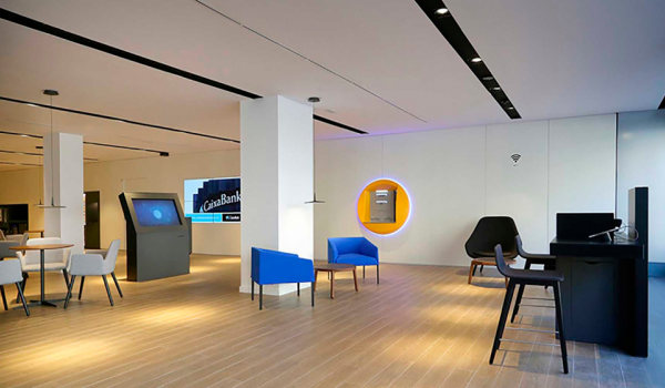 85 nuevas oficinas CaixaBank iluminadas en 2020 por GRUPO MCI