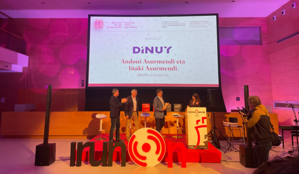DINUY recibe en los premios Irún Ekintzan a la Innovación 2023 el premio  honorifico. 